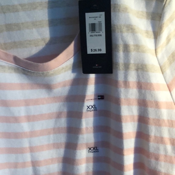 Tommy Hilfiger tee - Picture 2 of 4